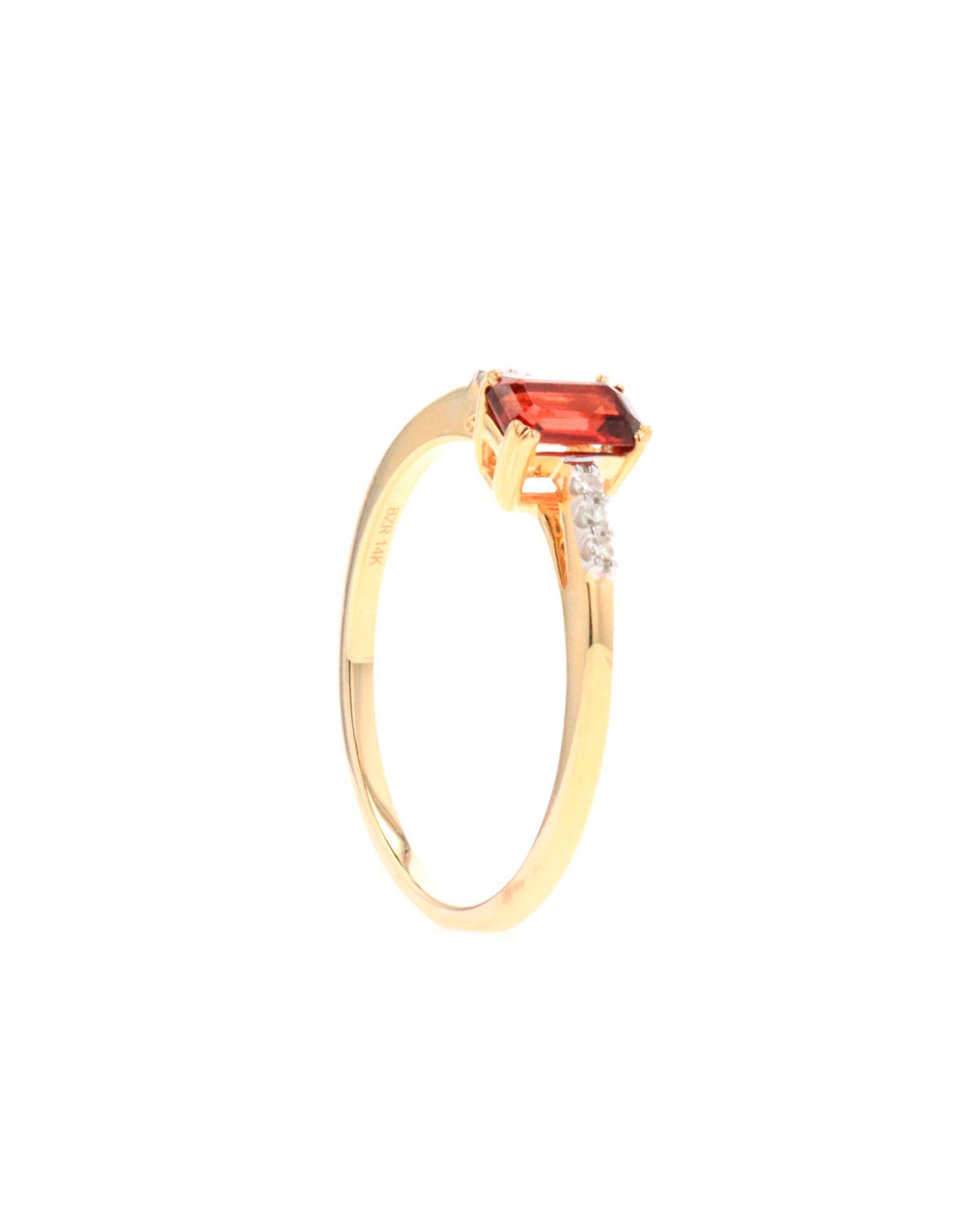 Anillo de oro amarillo 14k con 5 pts de diamante y granate
