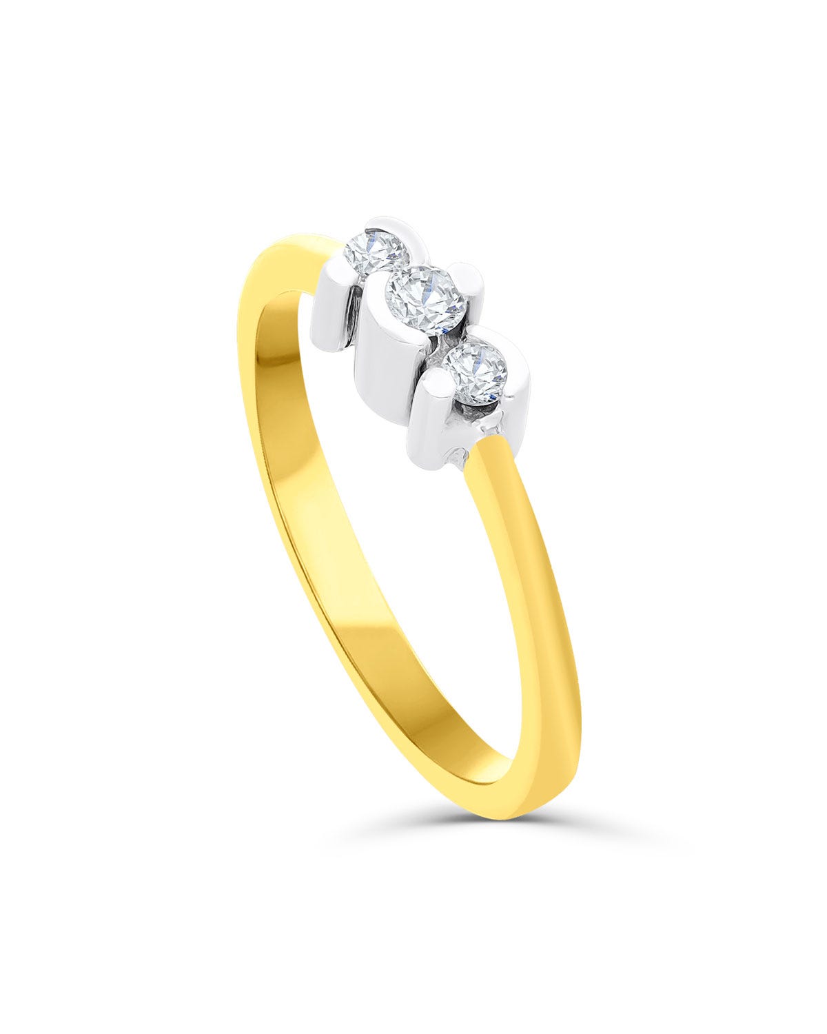 Anillo de compromiso de oro amarillo con detalle en oro blanco y 14 puntos de diamante