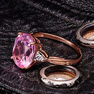 Anillo de oro rosa