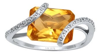 Anillo de peridoto y oro