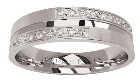 Argolla de oro blanco con diamantes