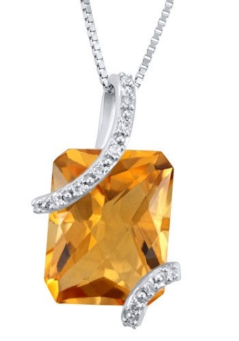Dije de oro y peridoto